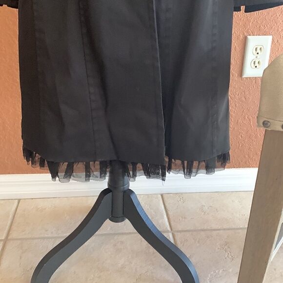Nine West Black Raincoat ruffle hem Size M - Picture 2 of 10